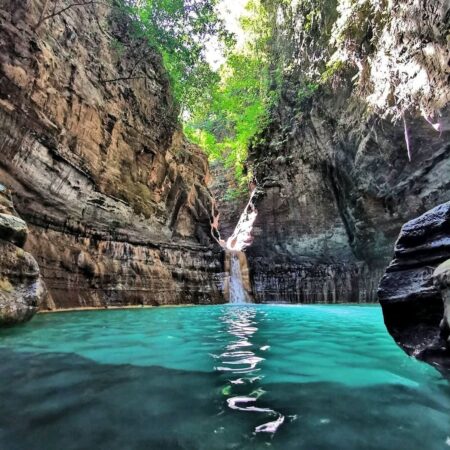 Tour Waimarang Waterfall