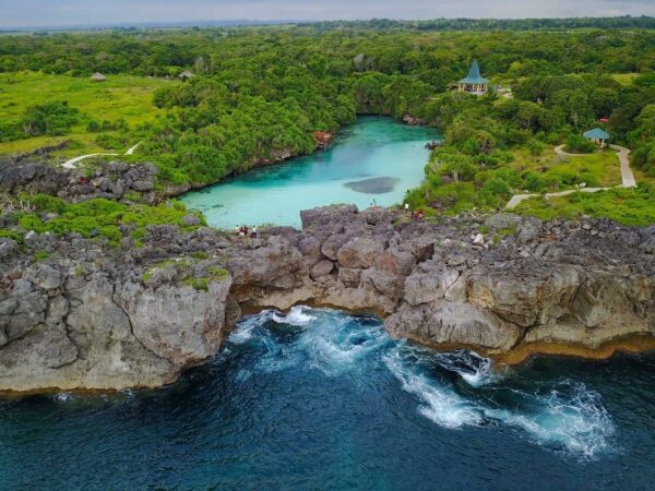 tour danau waekuri sumba